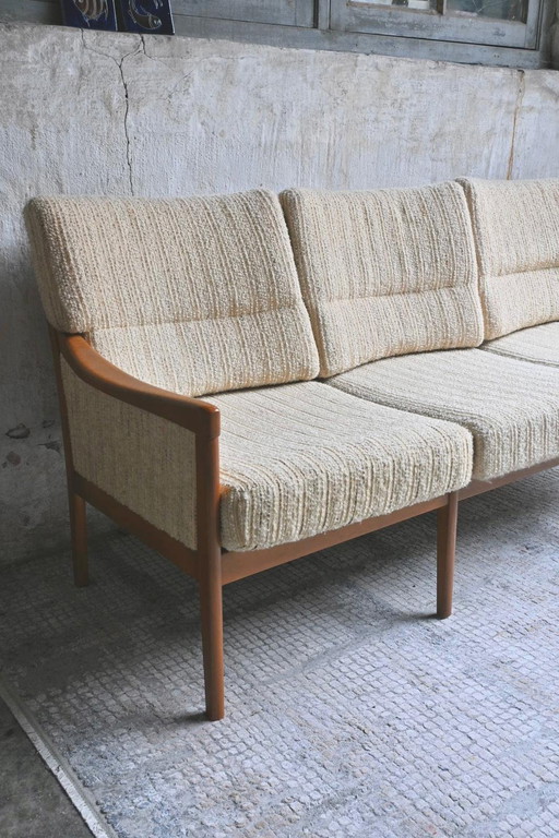 Divano a tre posti di metà secolo in teak e tessuto