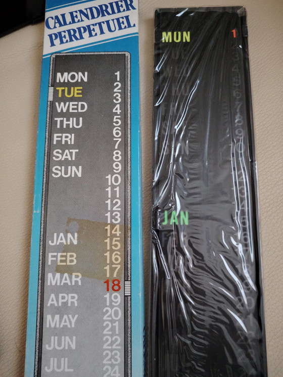 Image 1 of Calendario perpetuo, antiguo, sin usar, en su embalaje original.