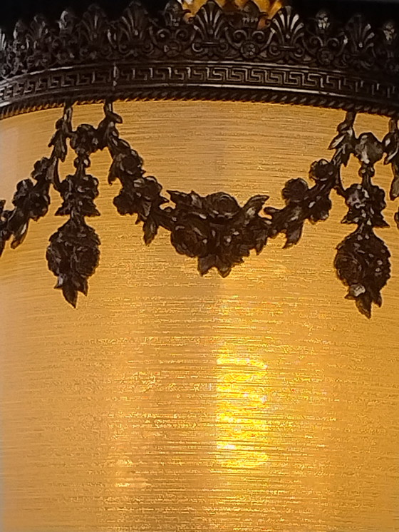 Image 1 of Lanterne Louis XVI, française, en laiton doré et verre