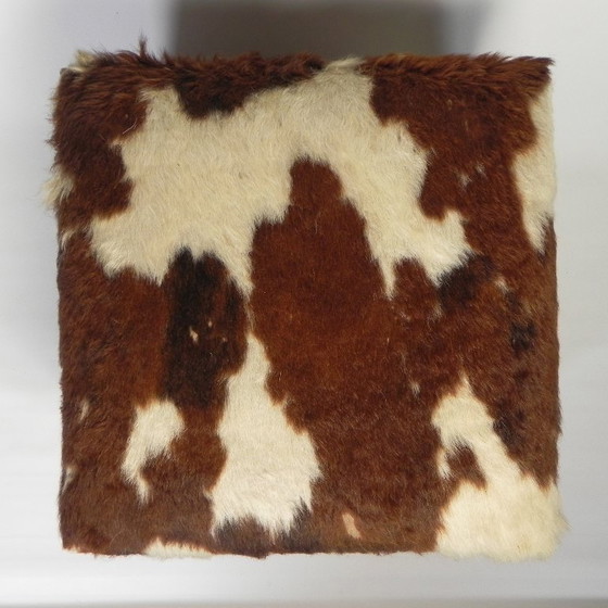 Image 1 of Pouf vintage, coffre de rangement recouvert de cuir de vache, Pays-Bas, années 1950