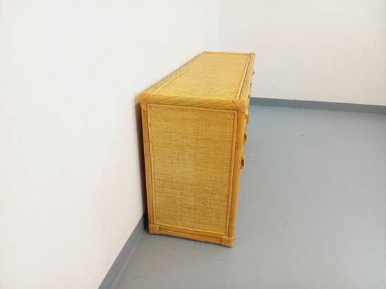 Image 1 of Vintage dressoir/opbergmeubel van rotan en gevlochten rotan uit de jaren 70.