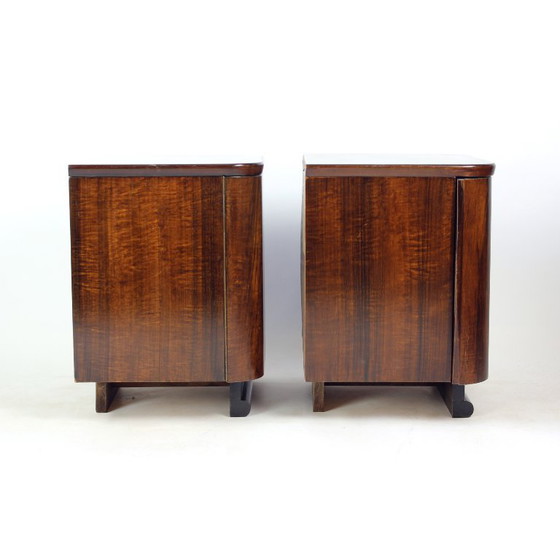 Image 1 of Minimalistische nachtkastjes met imitatiehoutnerf, Pravenec Tsjechoslowakije jaren 60