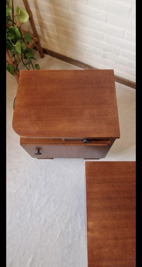 Image 1 of Nachtkastjes jaren 50