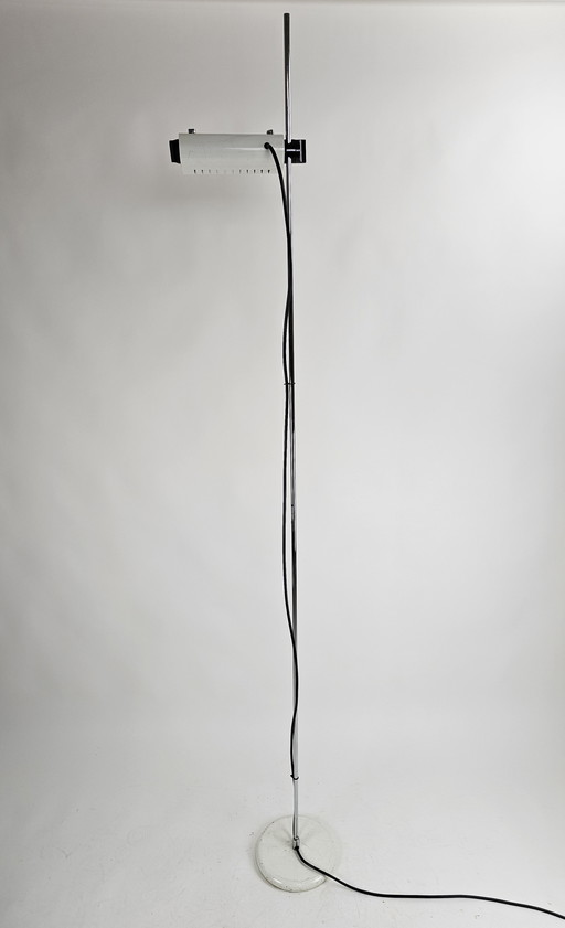 Joe Colombo floor lamp model 626 for Oluce white