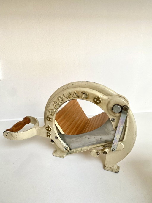 Raadvad - Ove Larsen broodsnijmachine 294