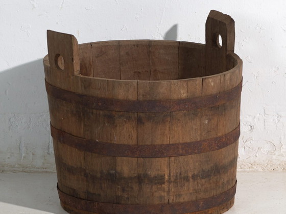 Barile in legno antico con cerchi in ferro – Europa Centrale, circa 1920 – Oggetti decorativi, Wood, Iron (photo 2 of 40)