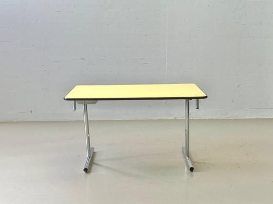 Image 1 of Gelber Innovativer Kelko Klapptisch