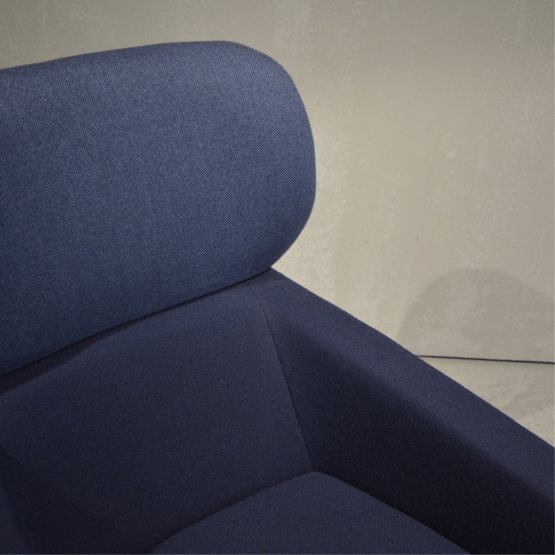 Image 1 of Poltrona Cloak Pebble