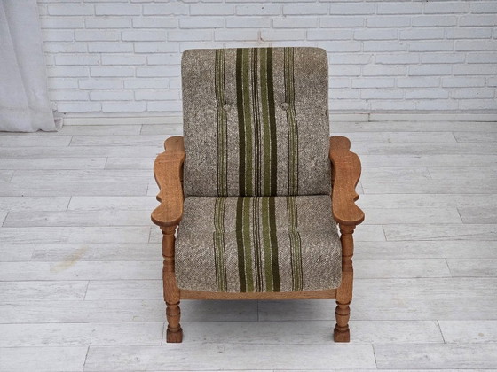 Image 1 of Fauteuil danois des années 1970, tissu d'ameublement d'origine en laine, bois de chêne massif.