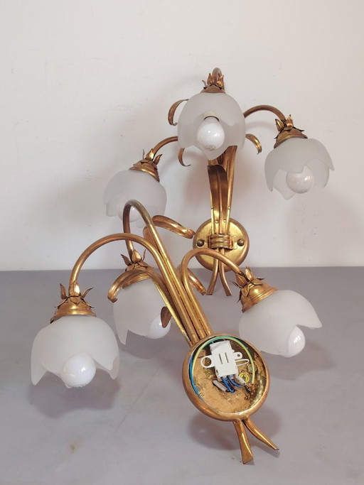 Vintage wandlamp (met wandarm) in Italiaanse Florentijnse stijl, gemaakt van smeedijzer.