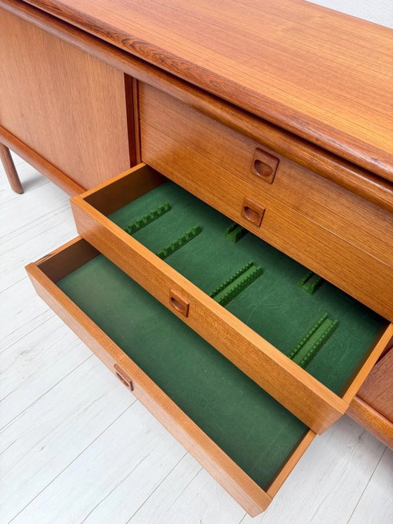 Credenza danese vintage in teak anni '60 attribuita a H.W. Klein per Bramin – Credenze, Legno (photo 7 of 14)
