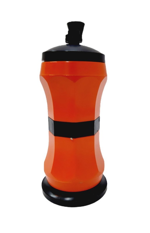 molinillo de café vintage de plástico naranja