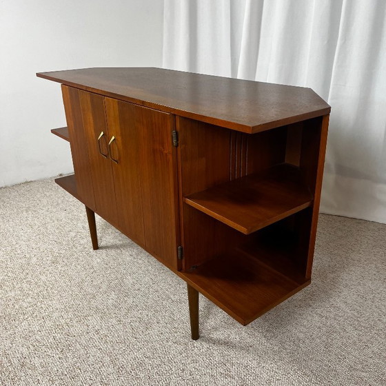 Lowboard aus Teakfurnier, 1960/70, Midcentury Modern – Highboards, Wood, Vintage (photo 11 of 17)