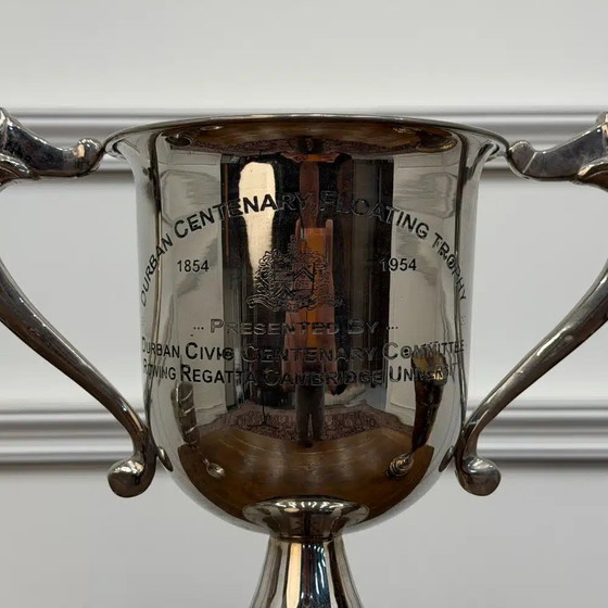 Set aus 3 klassischen englischen Trophäen, Dekorative Objekte (Foto 8 von 9)
