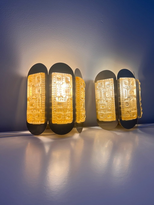 Set di due applique vintage disegnate e prodotte dal produttore di illuminazione danese Vitrika
