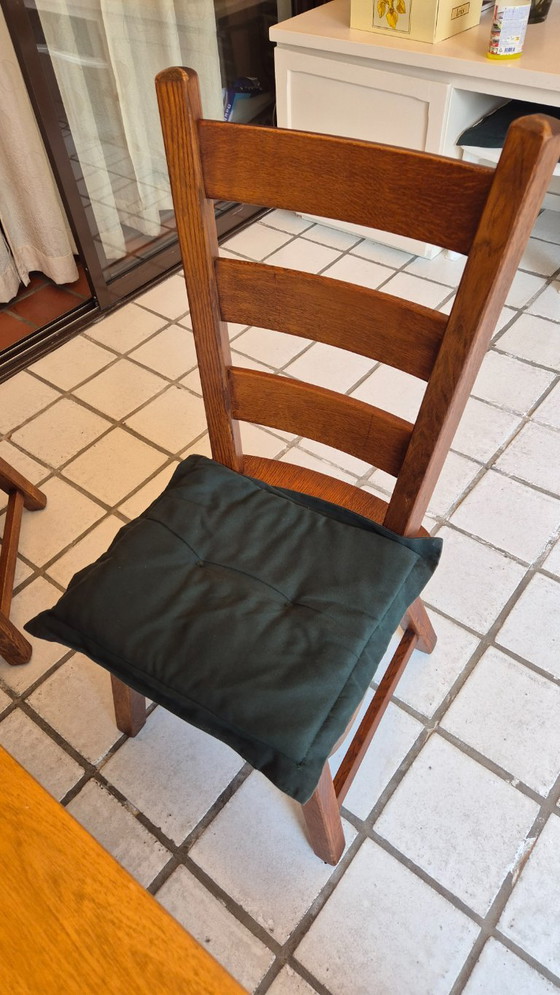 Image 1 of Set van 4 vintage Nederlandse brutalistische massief eikenhouten eetkamerstoelen – Nederlands vakmanschap
