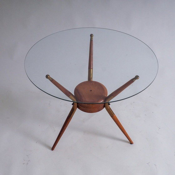 Image 1 of Elegante mesa auxiliar redonda atribuida a Cesare Lacca