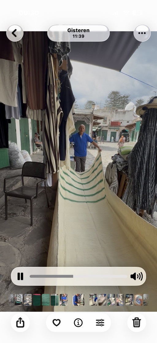 Monumentaal Marokkaans Wollen Namoesia Kleed (514x200 cm) - Handgeweven Textielkunst uit Tetouan - Exclusieve Pure Wol