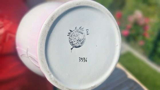 Image 1 of Antique washbasin with jug