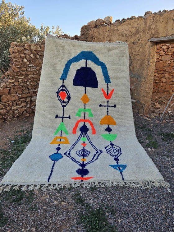 Grande tappeto marocchino in lana naturale, dimensioni 250x150 cm, fatto a mano. – Tappeti, Wool (photo 2 of 10)
