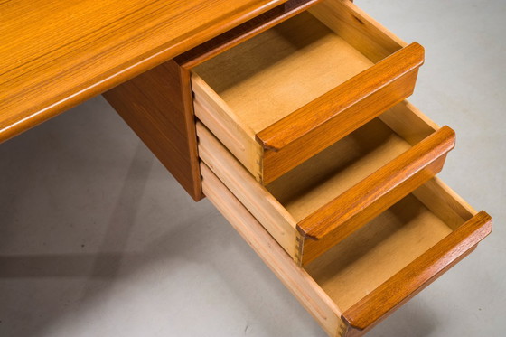 Image 1 of Freistehender Teakholz-Schreibtisch von GV Møbler, Mid-Century, 1970er Jahre