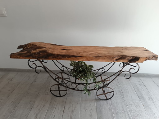 Plum Haven – The Essence of Timeless Craft