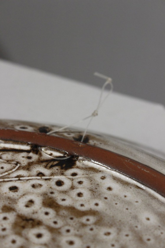 Image 1 of Serafino Ferraro a Vallauris - Impressionante piatto da parete decorativo in gres