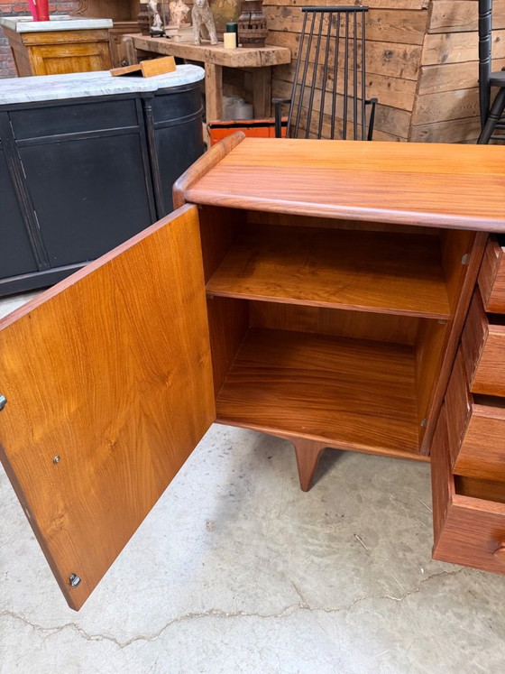 Credenza Volnay in Teak di John Herbert per A. Younger Ltd., anni '60 – A.Younger Ltd, Credenze alte, Wood (photo 6 of 14)