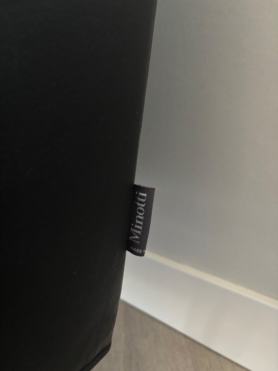 Image 1 of Magnifique canapé Minotti noir (modèle Copenhague)
