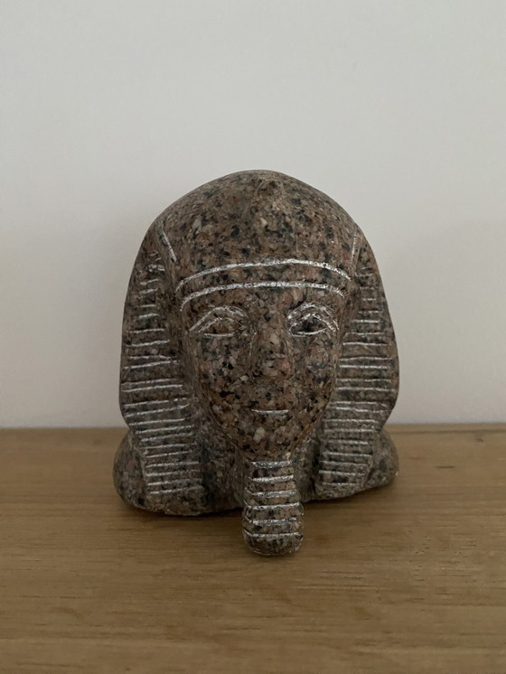 Image 1 of Granitstatue des Pharaos