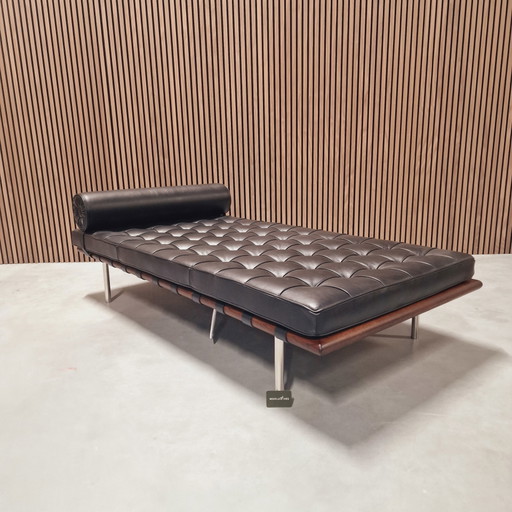 Knoll Barcelona Daybed