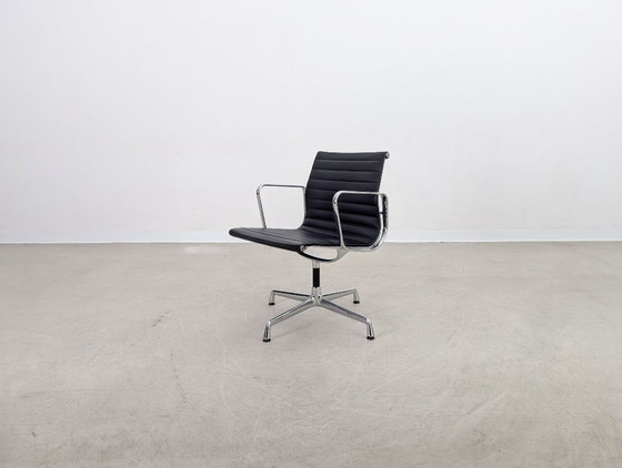 Image 1 of Original Vitra Charles & Ray Eames chair EA 108, black leather