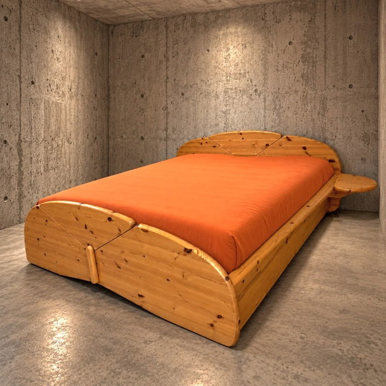 Doppelbett aus massivem Kiefernholz / 1980er Jahre – Matratzen und Lattenroste (photo 4 of 6)