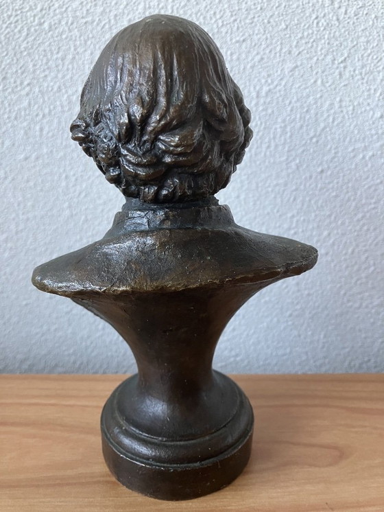 Image 1 of Busto de bronce del reverendo Dirk van der Hoff 1814-1881. por Coert L. Steijnberg