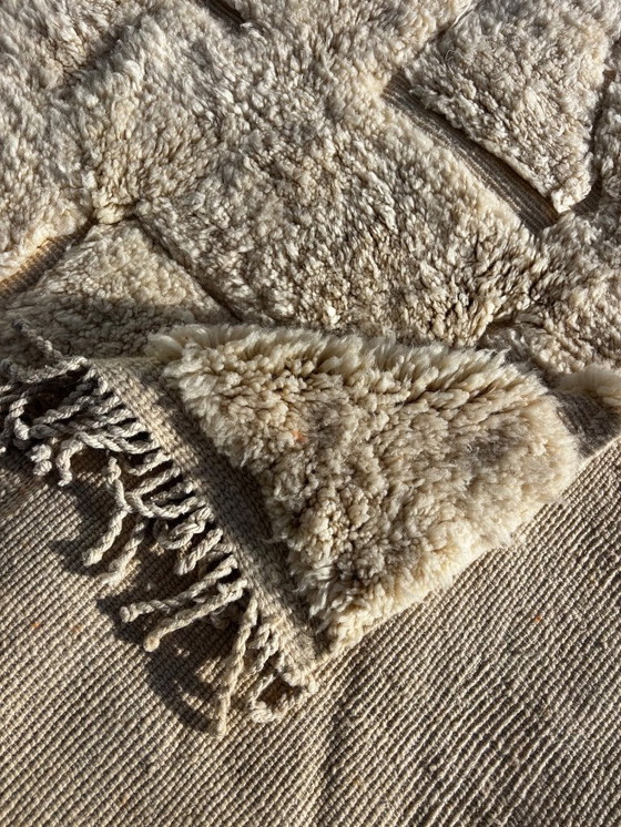 Image 1 of Tapis berbère blanc marocain 220x300 cm - Authentique tapis en laine tissé à la main
