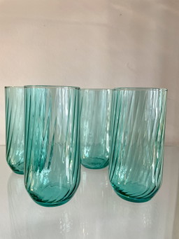 6 mondgeblazen, gedraaide glazen