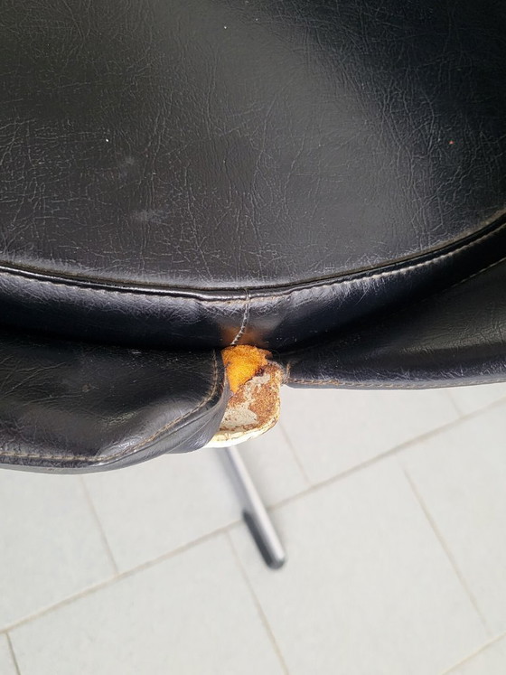 Image 1 of VINTAGE CONE CHAIR K1 BY VERNER PANTON 1950 BLACK FAUX LEATHER & STEEL