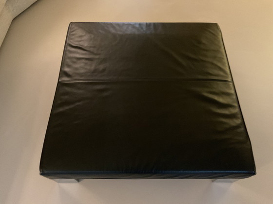 Image 1 of Minotti hocker