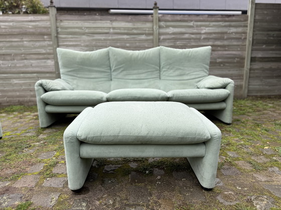 Image 1 of Vintage Cassina Maralunga-set – iconisch Vico Magistretti-ontwerp in zeldzaam mintgroen alcantara