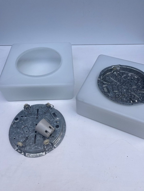 Image 1 of 2x vintage RZB witte matte melkglazen vierkante plafonniere