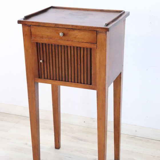 Image 1 of Antique Nightstand in walnut, Italy Early 19th Century