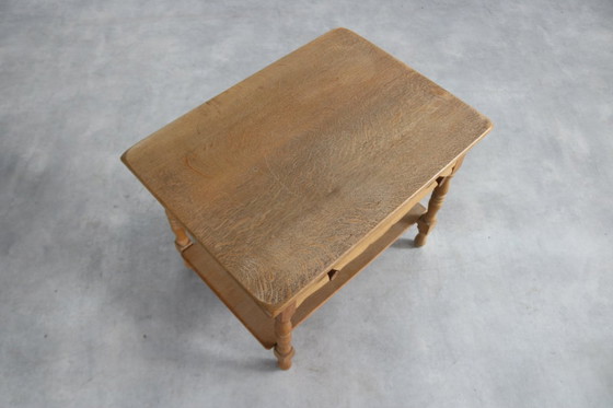 Image 1 of Brutalistischer Beistelltisch aus Eiche mit Schublade