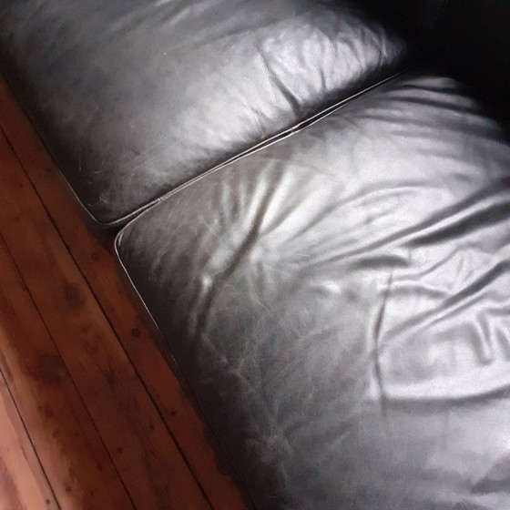 Image 1 of Divano in pelle nera Natuzzi