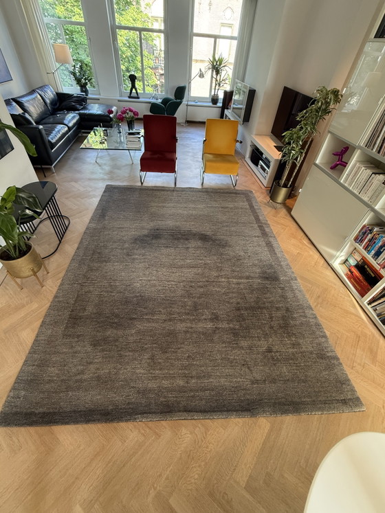 Image 1 of Luxe laagpolig wollen vloerkleed – 300 x 230 cm – grijs gemêleerd – Jansen Utrecht