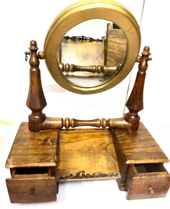 Vintage Stijl Kantelbare Spiegel met Twee Laden aan de Basis – Glass, Wood (photo 3 of 6)