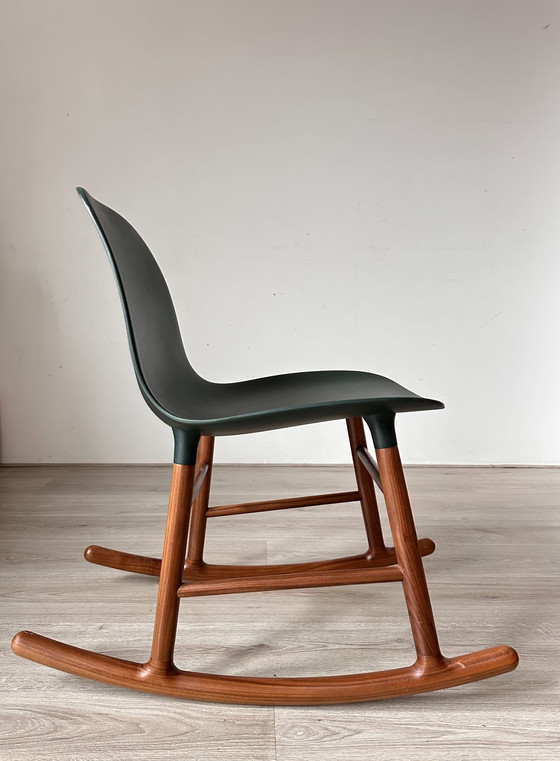 Image 1 of Sedia a dondolo Form di Normann Copenhagen