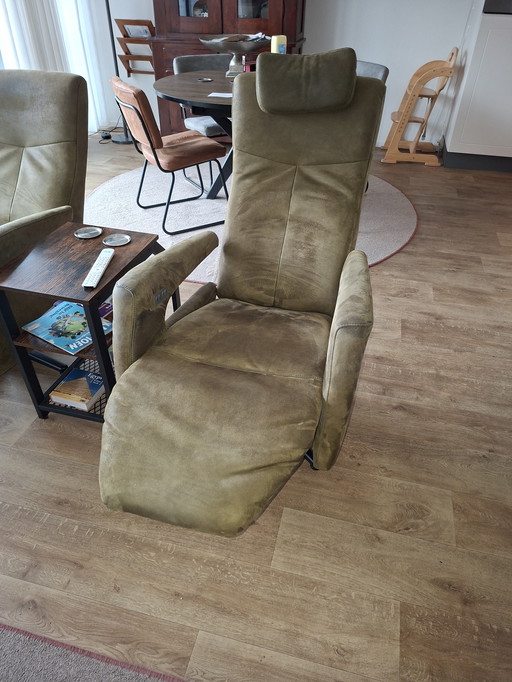 2 fauteuils pivotants électriques sur batterie rechargeable