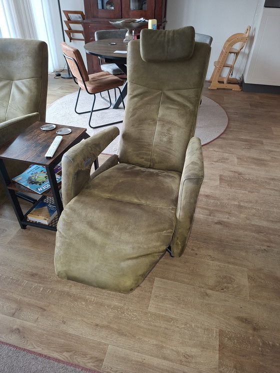 Image 1 of 2 fauteuils pivotants électriques sur batterie rechargeable