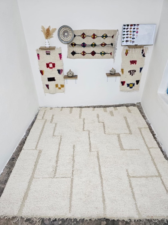 Magnificent Handmade Wool Rug 250/250 – Rugs & carpets (photo 6 of 7)