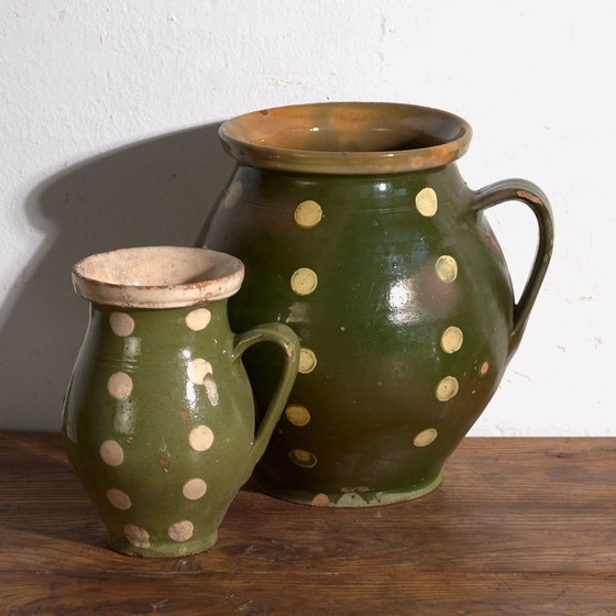 Coppia di brocche antiche in ceramica smaltata, Europa Centrale, circa 1920, Stoviglie, Verde (foto 11 di 11)